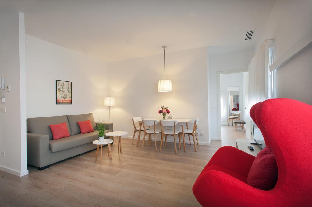 The Museum Apartments Figueres  Esterno foto